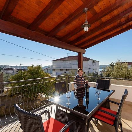 Apartmani Petra Traù Esterno foto