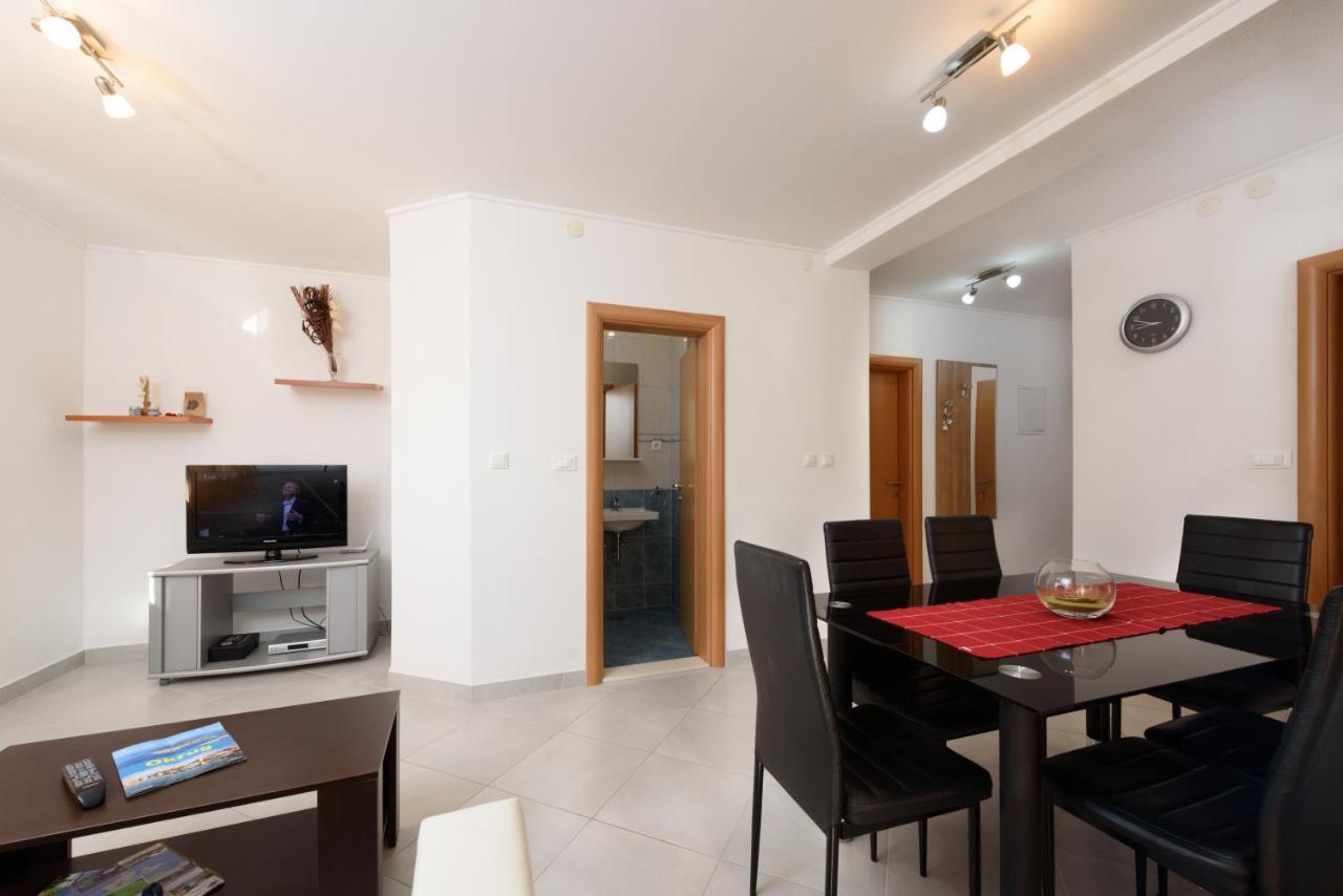 Apartmani Petra Traù Esterno foto