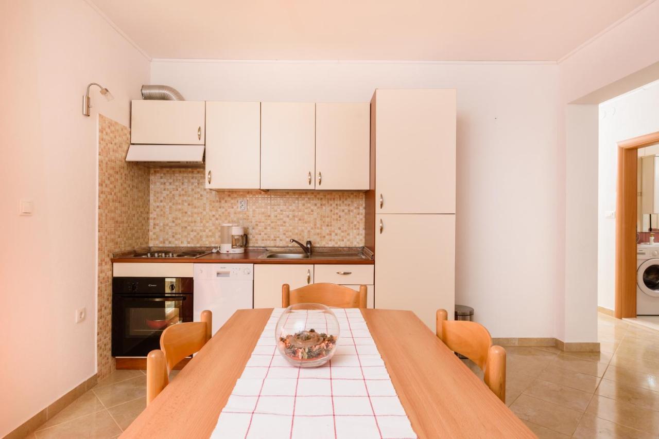 Apartmani Petra Traù Esterno foto